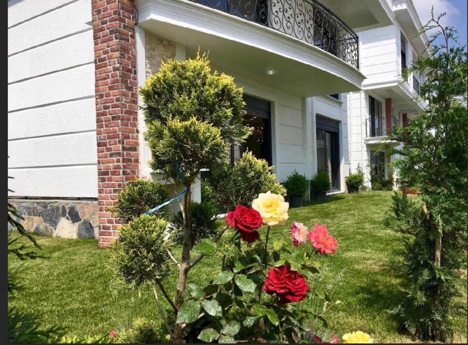 فيلا مع شاطئ خاص في ياكوبلو