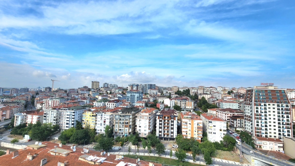 Apartment in Küçükçekmece with sea view and close to Metrobus
