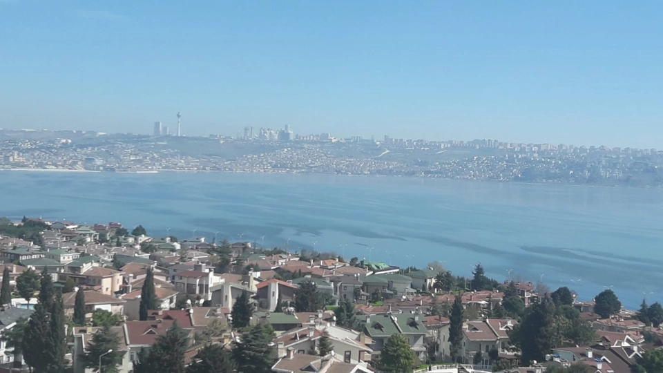 Villas and duplexes suitable for Turkish nationality with sea views in Buyukcekmece