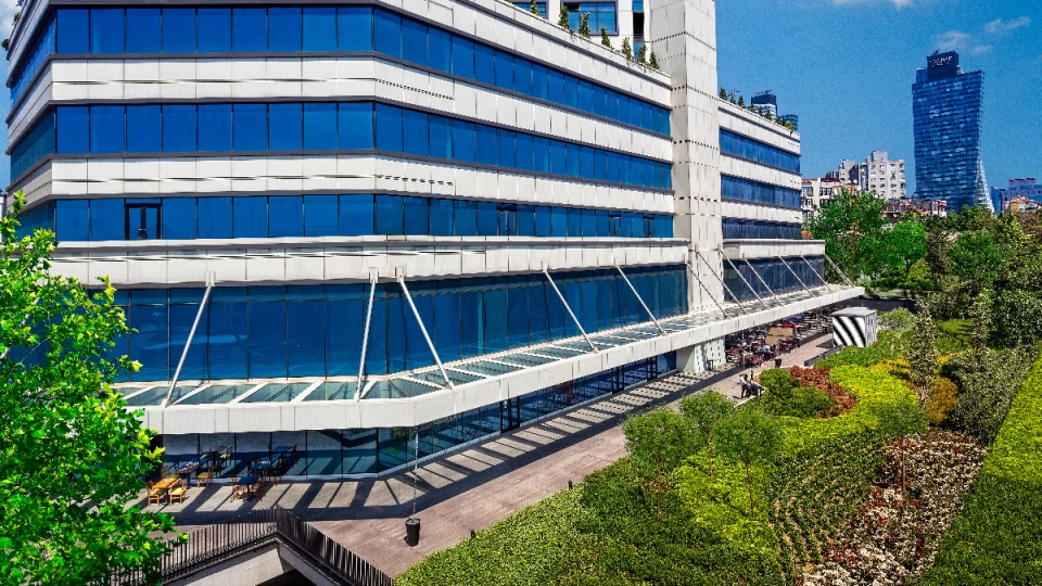 Project in Mecidiyekoy area near the metro station