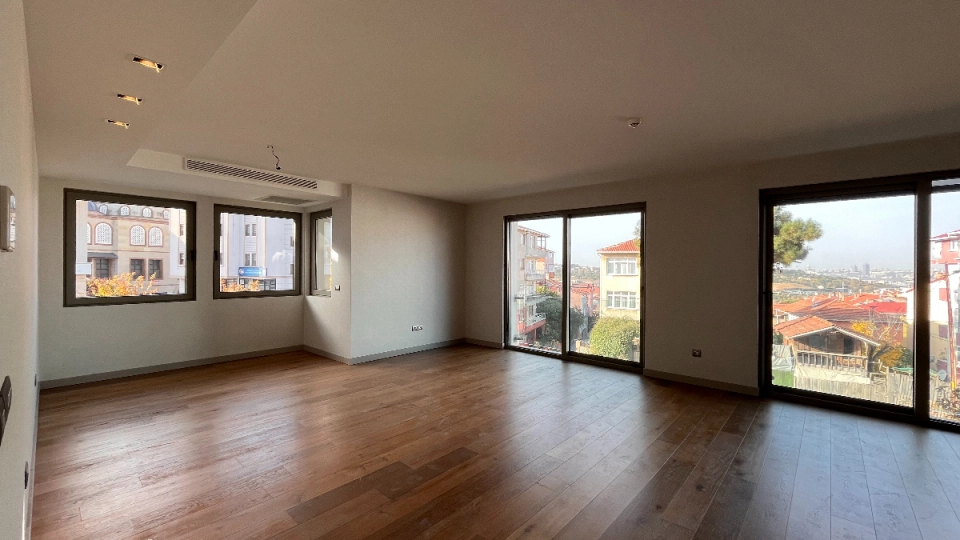 Kolay Ulaşım Erişimi Olan Birincil Konumda Muhteşem Boğaz Manzaralı Satılık Rezidanslar - Görsel 5