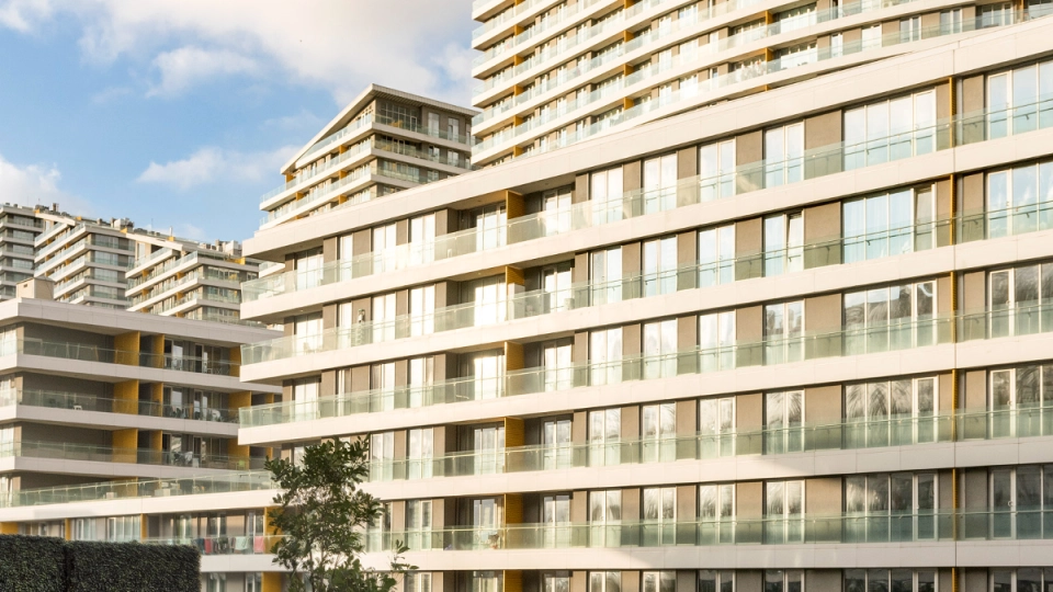 Fully Furnished Apartments with Rental Guarantee Offered in Prime Location