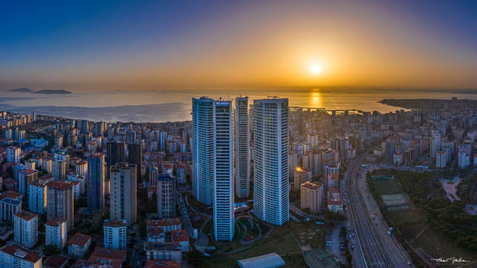 Luxurious Residence with Breathtaking Sea and Island Views in the Heart of Baghdad Caddesi