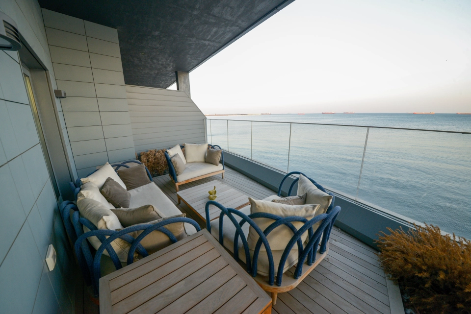 Luxury apartment with direct view of the Marmara Sea in Bakirkoy