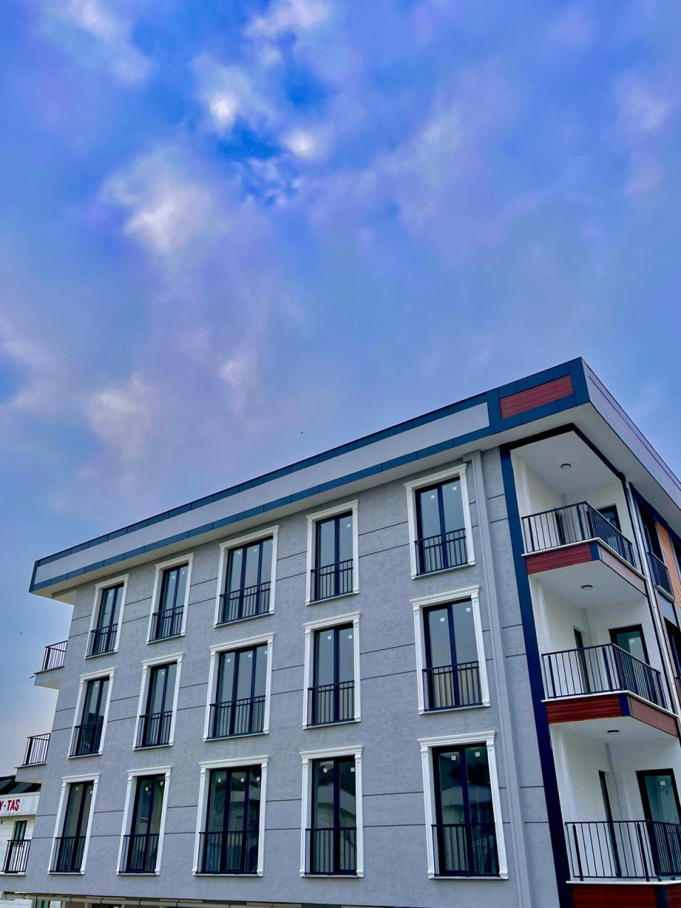 Apartments with captivating views of Beylikdüzü Beach