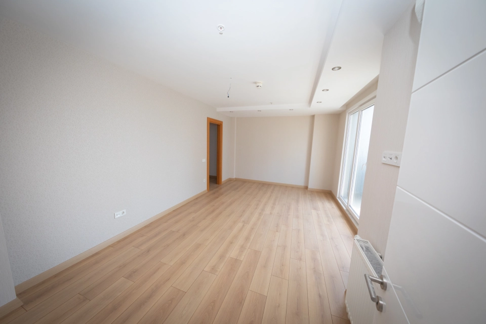 شقق في غرب اسطنبول مطلة على البحر مناسبة للسكن والاستثمار - صورة 3