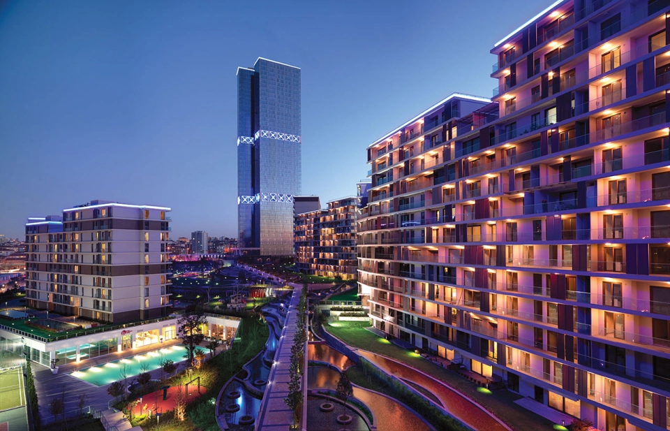 شقق سكنية فاخرة بعائد استثماري متميز في منطقة عمرانية